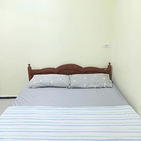 Byannix Guests Room Moalboal Bagian luar foto